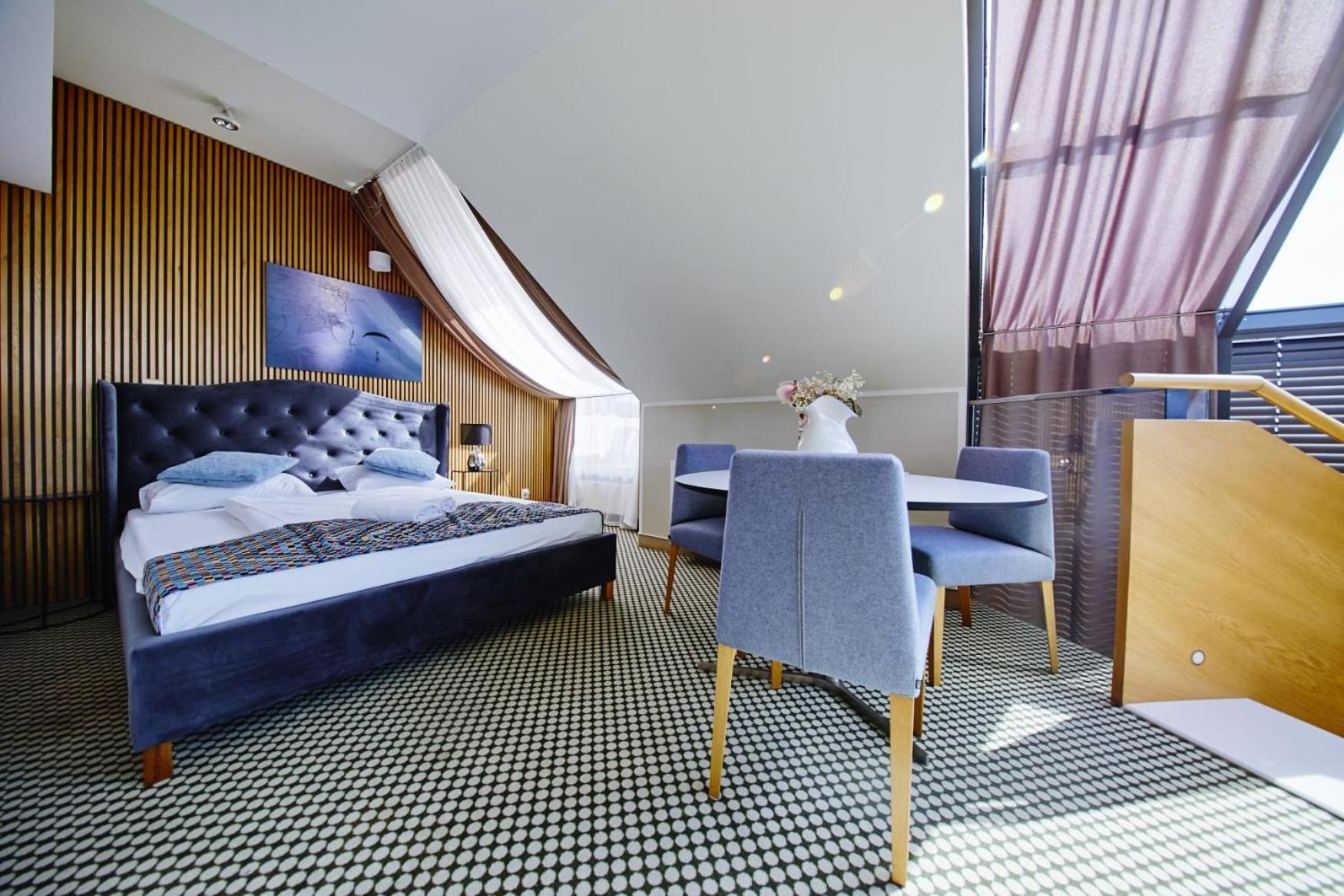 Hotel Great Polonia Velvet 수바우키 외부 사진