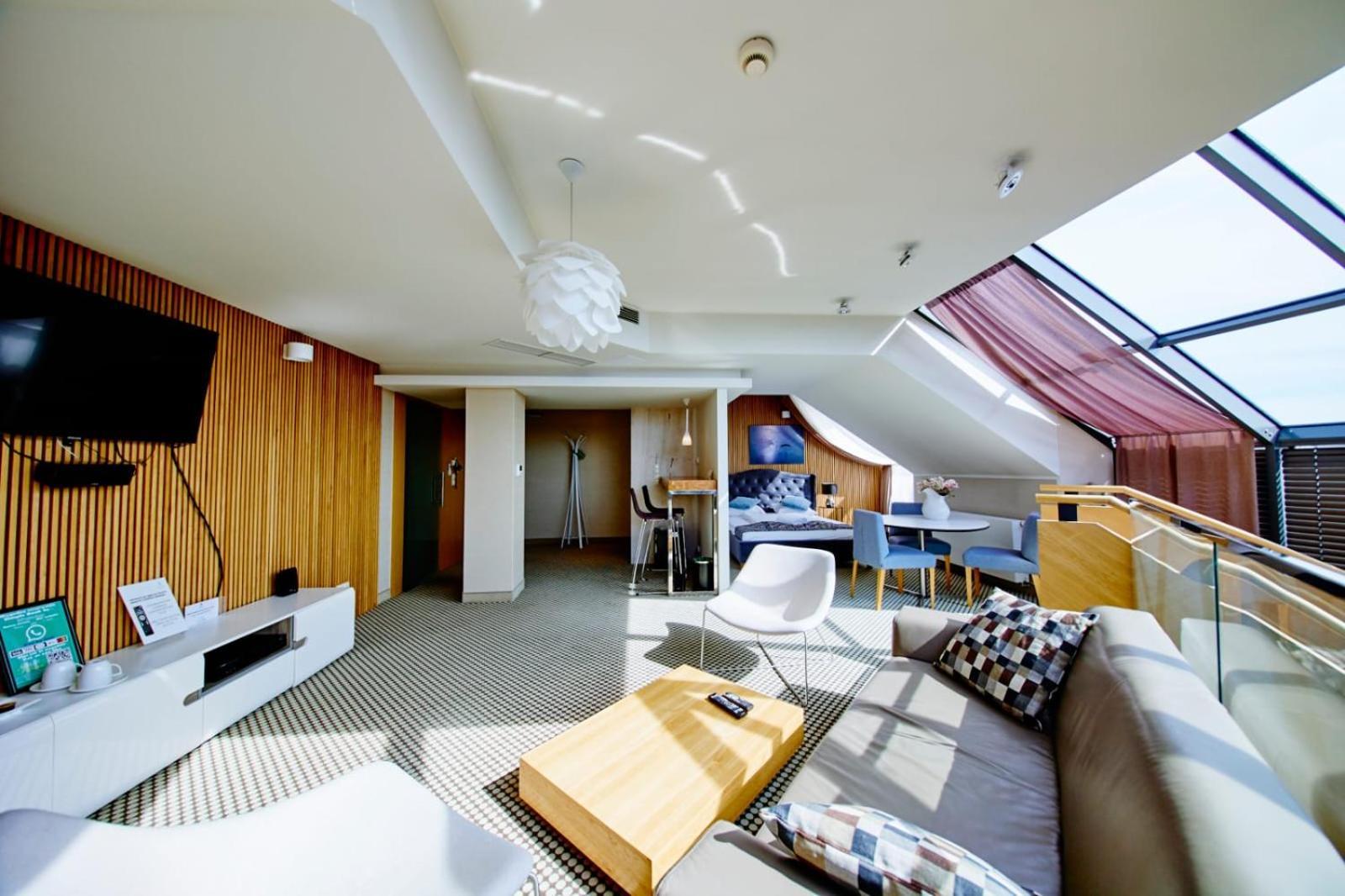 Hotel Great Polonia Velvet 수바우키 외부 사진